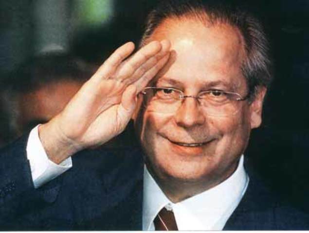 Política- 2005 ano do mensalão