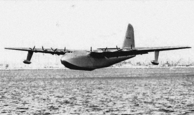 spruce goose first flight