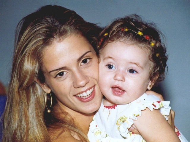 Primeiro aniversário ( Gabriela )