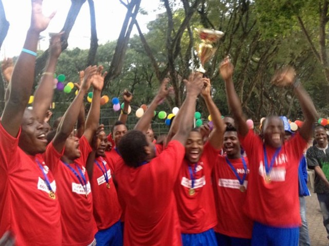 Organizações promovem Copa do Mundo para refugiados