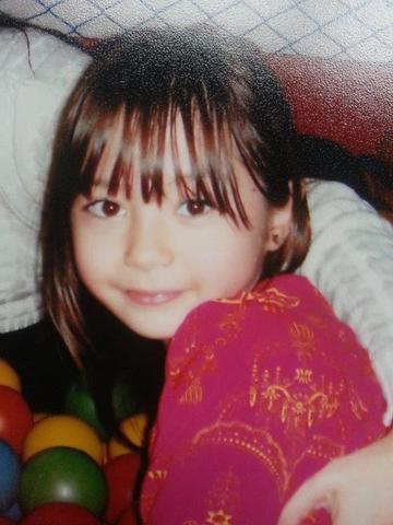 Sem os pais na casa da avó- Juliana