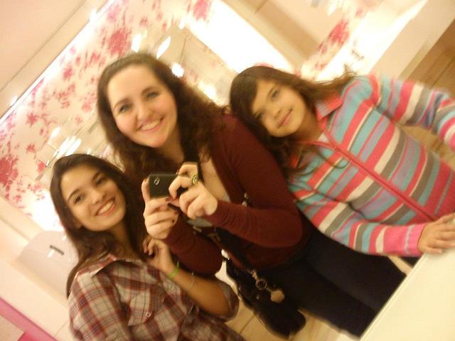 Nova escola, Novas amigas