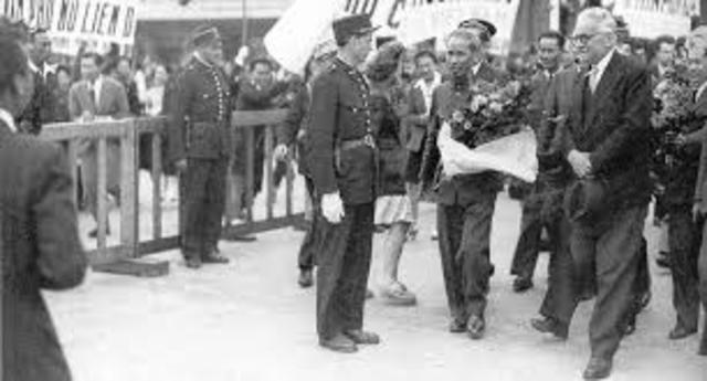 Ho Chi Minh Meets French