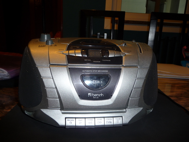 Radio cassette