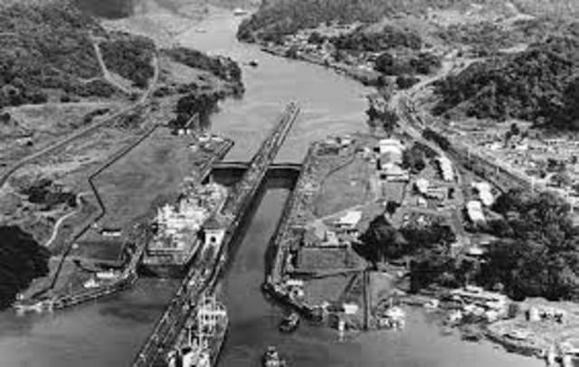 Panama Canal (completion of the canal)