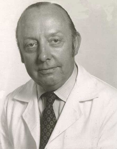 Albert Claude and Keith Porter discovered Edoplasmic Reticulum.