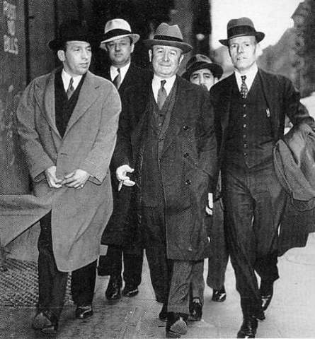 Al Capone became leader of Torrio's gang
