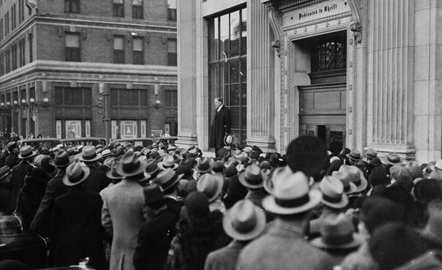 Bank Failures and Federal Reserve Monetary Policy