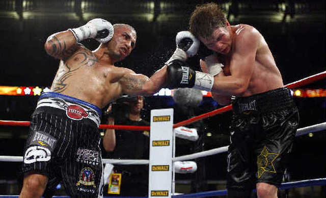 Conquista el título súper welter de la AMB