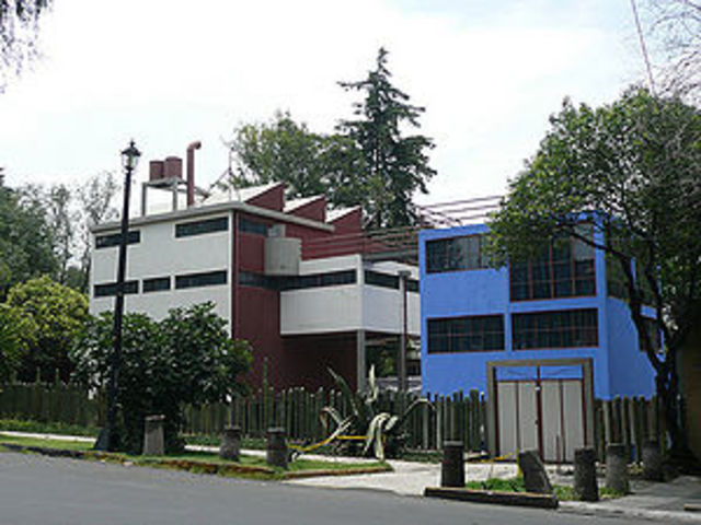 En el inicio: Contruye la casa de Diego Rivera y Frida Kahlo