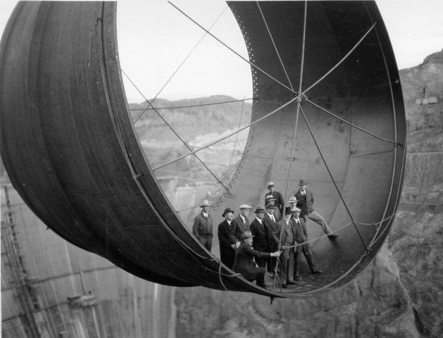 Construction of the Hoover Dam Begins