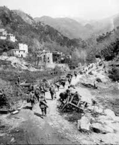 Los comunistas iniciaron de nuevo...