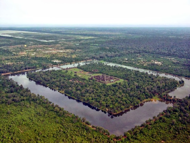 first known kingdom in the mekong river region,funanrises and falls