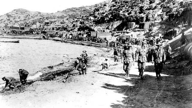ANZACS landing in Gallipoli