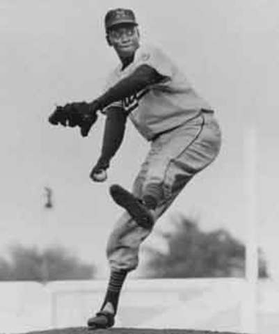 Satchel Piage inducted into baseball hall of fame