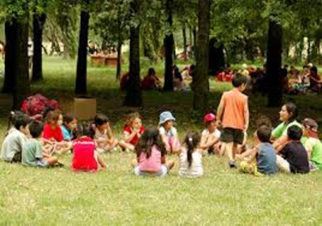 NACEN LAS COLONIAS DE VERANO