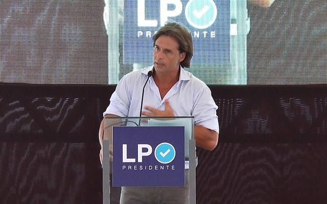 Lacalle Pou venció a Larrañaga en las internas