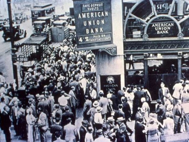 Americans Go On Bank Runs