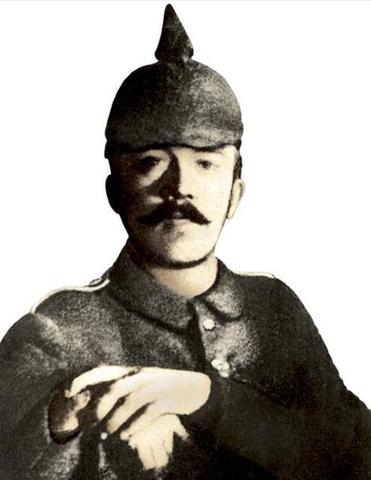 Prantsusmaal oli kuninga käsutuses 100 000 meheline armee.