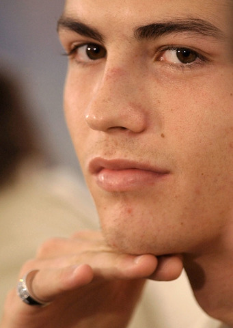 Лучший бомбардир по версии УЕФА