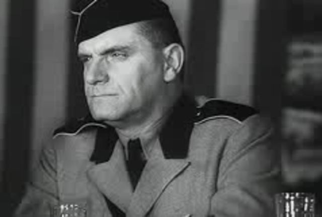 Fritz Julius Kuhn denaturalized