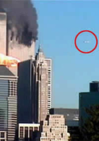 OVNI EN LAS TORRES GEMELAS