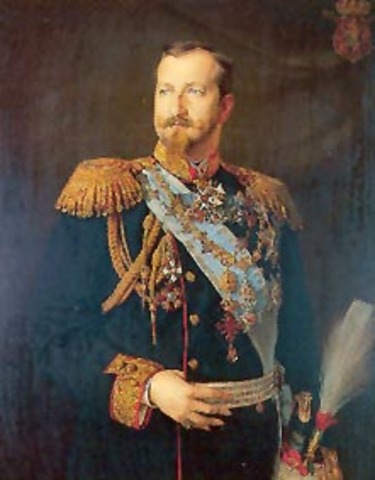 Ferdinand of Bulgaria proclaims himself King of Bulgaria