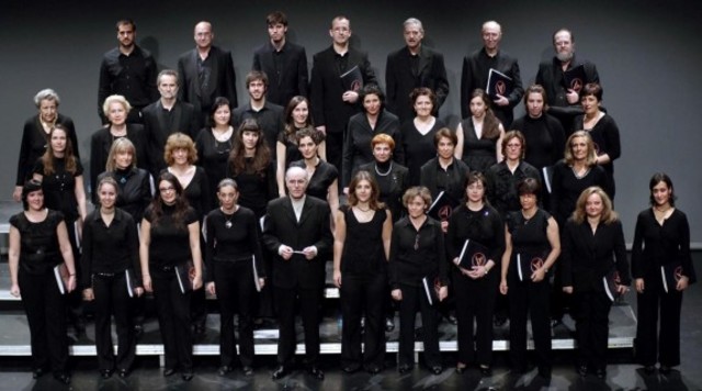 Entro en grupo coral en Francia.