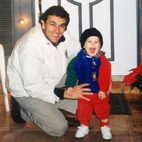 La deceso del padre de Austin .