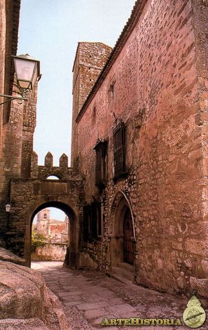Arco y palacio de Chaves (Trujillo, Cáceres)