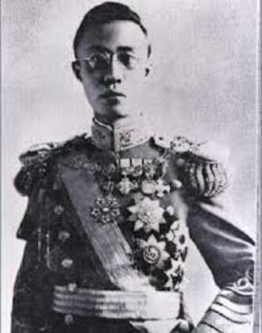 Pu Yi becomes emperor