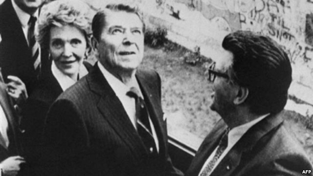 Reagan Visits the Wall