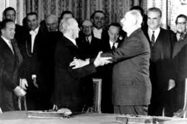 Signing of Elysee Agreement