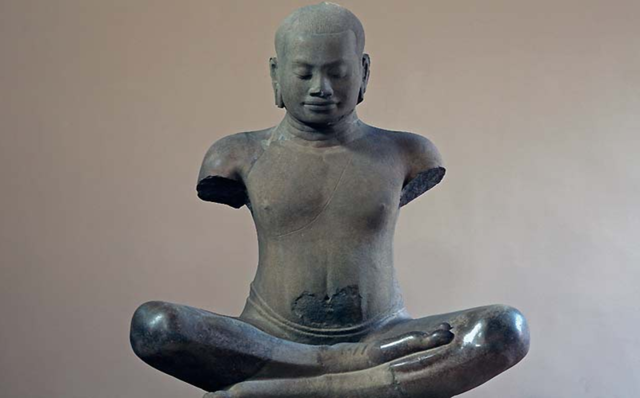 Jayavarman II becomes a devaraja