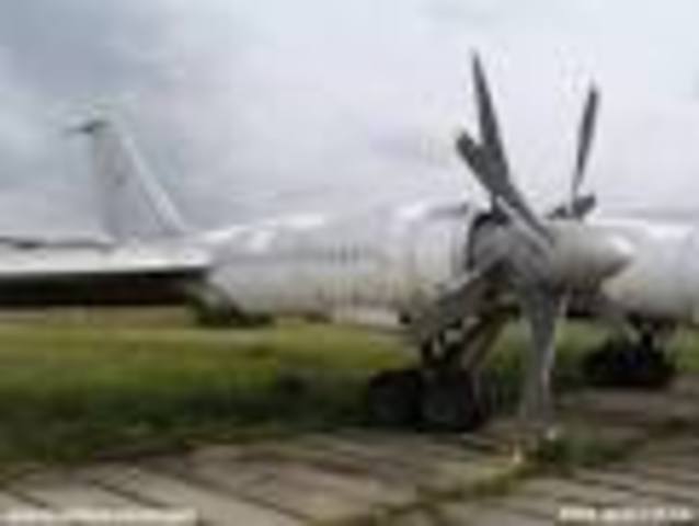 ΑΕΡΟΠΛΑΝΟ ΜΕ ΣΤΡΟΒΙΛΟΚΙΝΗΤΗΡΑ