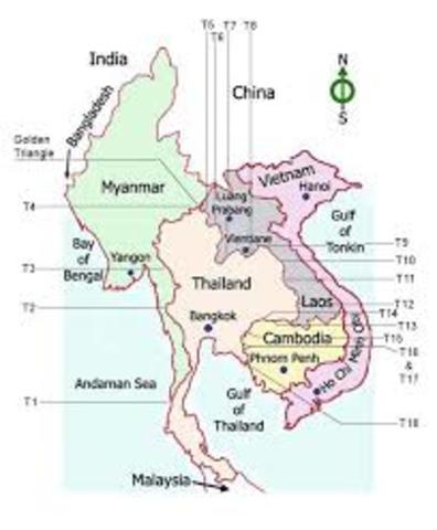 Jayavarman VII defeat the Cham and expands