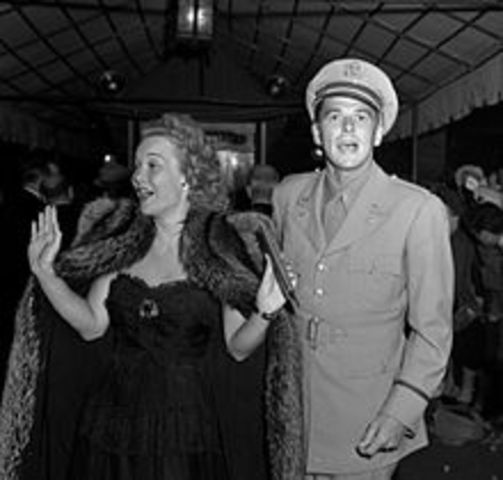 Reagan marries Jane Wyman