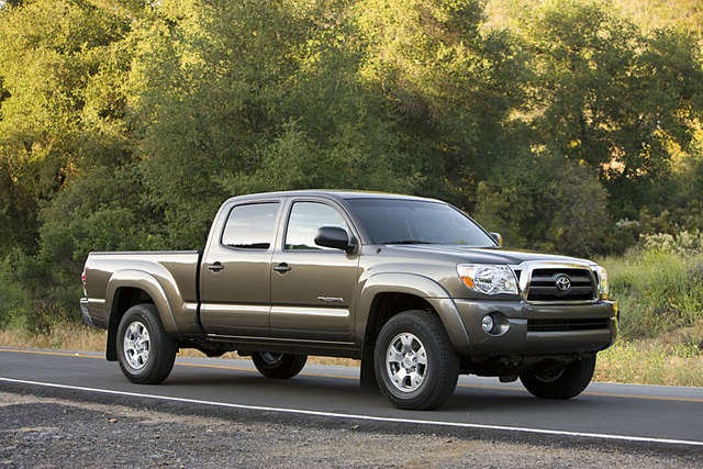 NHTSA Probes Tacoma Pickups