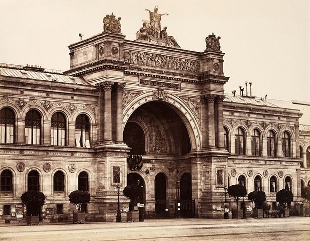 The Palais de l’Industrie