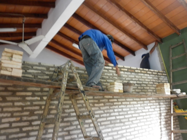 ADECUACIONES DE AULAS