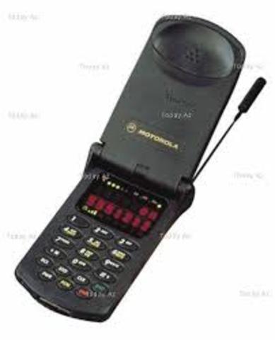 1996Motorola StarTAC