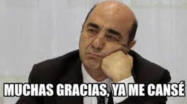 Murillo Karam habla en conferencia de presa