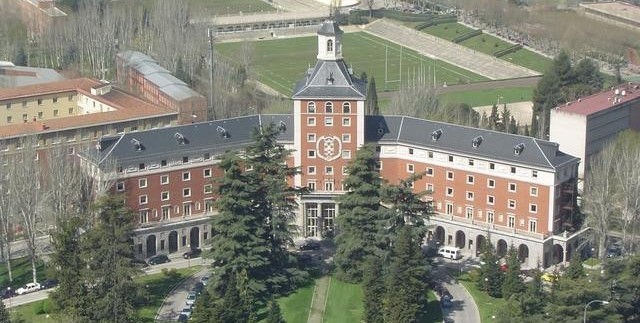 UNIVERSIDAD COMPLUTENSE