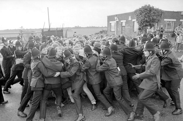 British Unions win right to strike