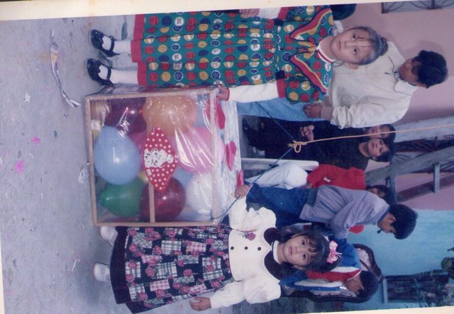 A mis 7 años festeje mi cumpleaños junto a mi hermana