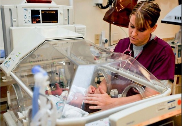 Job as Neonatal Nurse