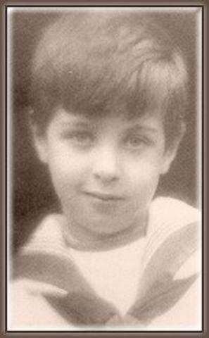 The second son Vyvyan was born