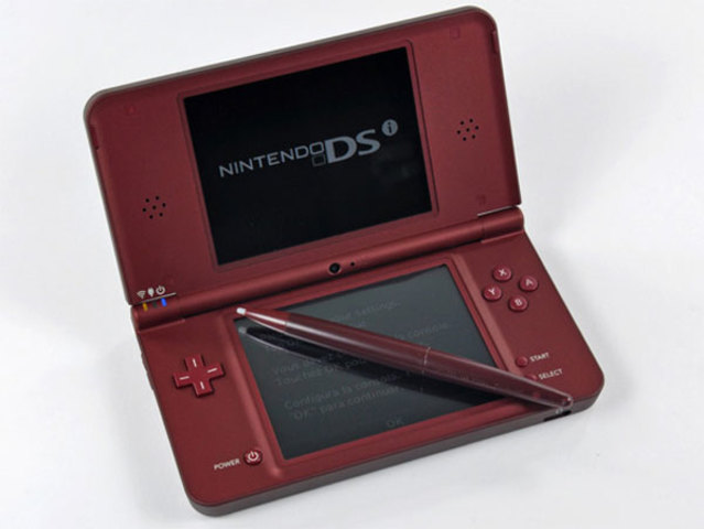 Nintendo DSI XL