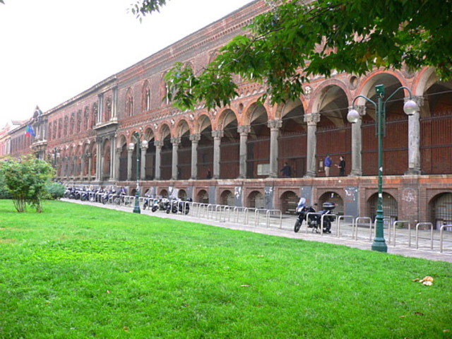 Закінчив школу