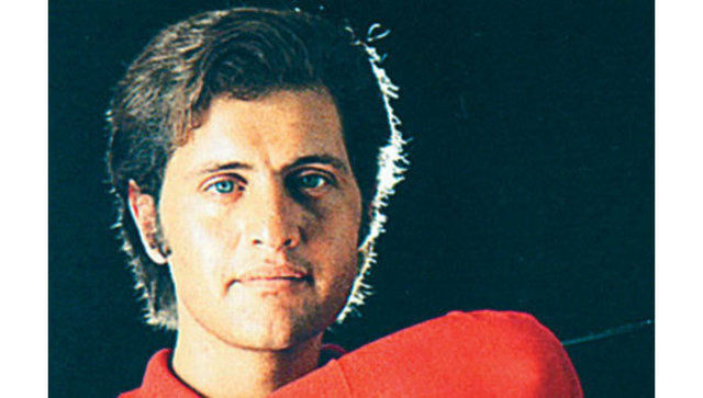 Песни Джо Дассена, после записи третьей сорокапятки, начинают звучать по радио.